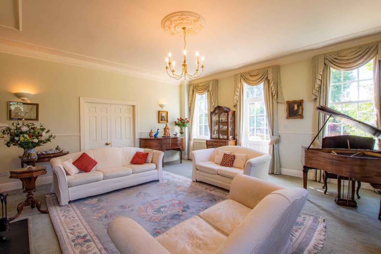 Claverdon Austons Down Farm B&B מראה חיצוני תמונה