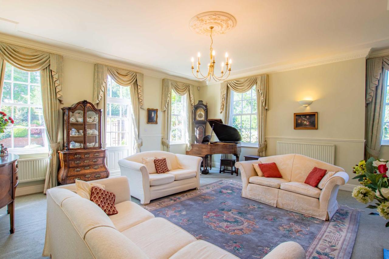 Claverdon Austons Down Farm B&B מראה חיצוני תמונה