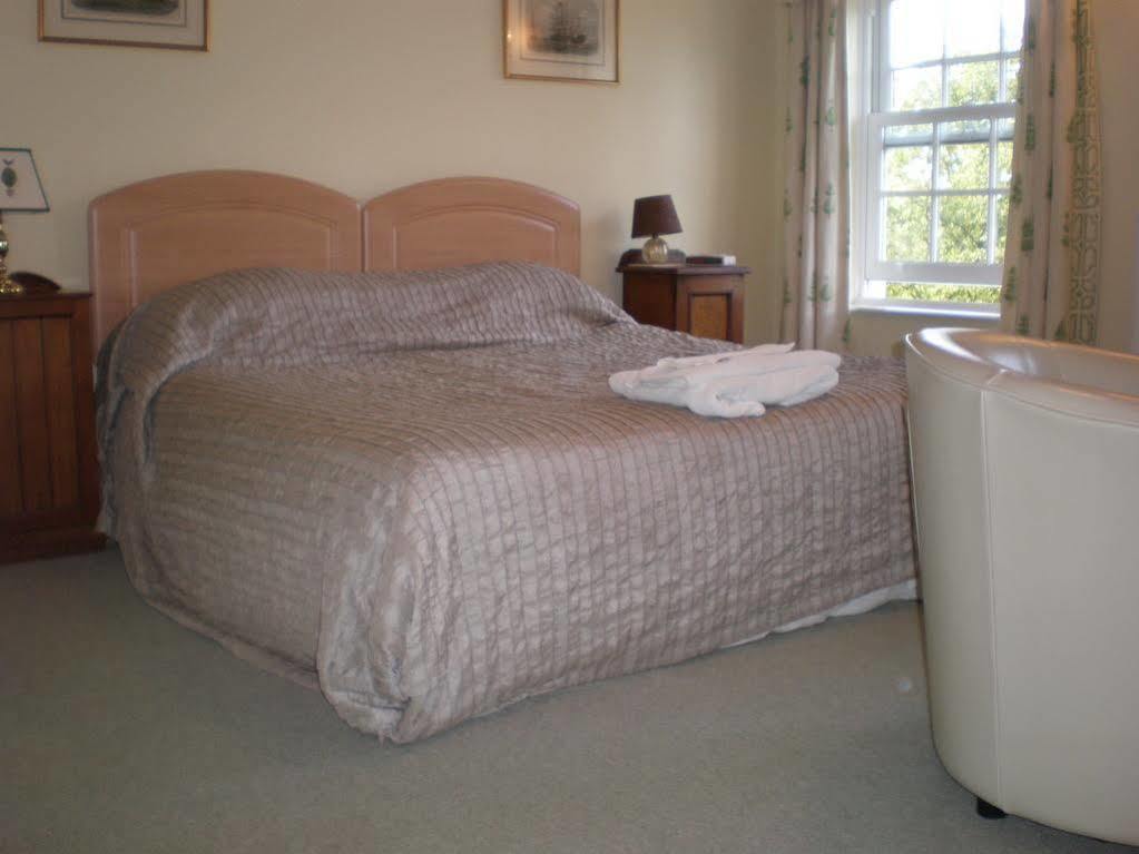 Claverdon Austons Down Farm B&B מראה חיצוני תמונה
